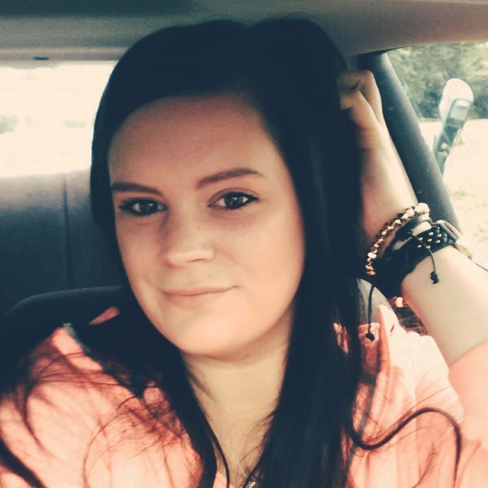 Meet your Posher, Casey